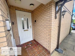 Entrance Porch- click for photo gallery